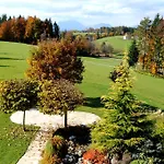 Konukevi & Almhof Velden am Wörthersee
