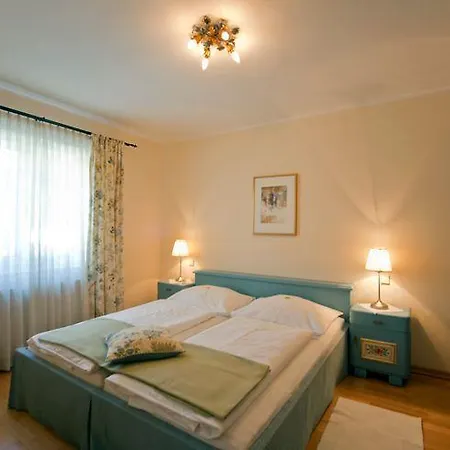 Appartements&zimmer Almhof Velden am Wörthersee