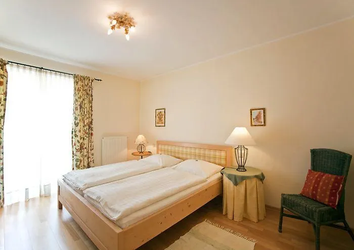 Pensión & Almhof Velden am Wörthersee